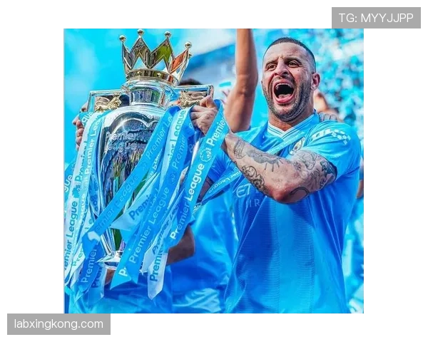 凯尔·沃克的职业起点：从谢菲联青训到英超边卫的蜕变之路